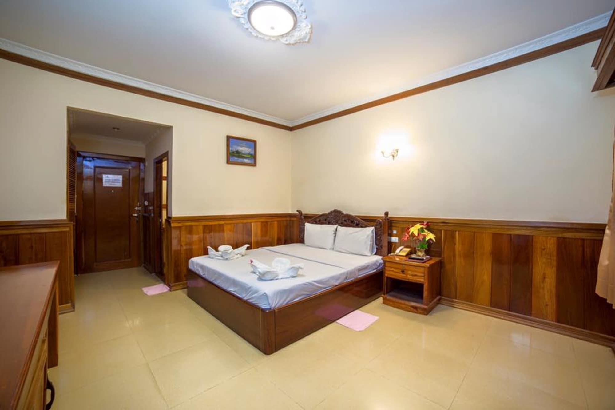 Banan Hotel Battambang Ngoại thất bức ảnh