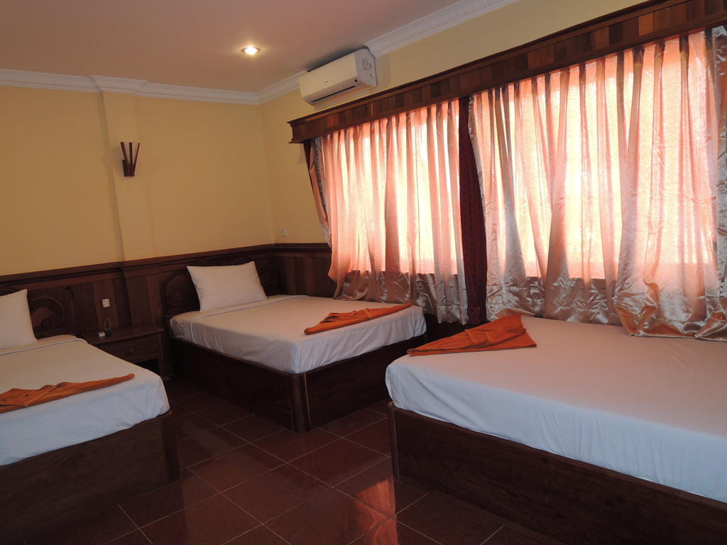 Banan Hotel Battambang Phòng bức ảnh