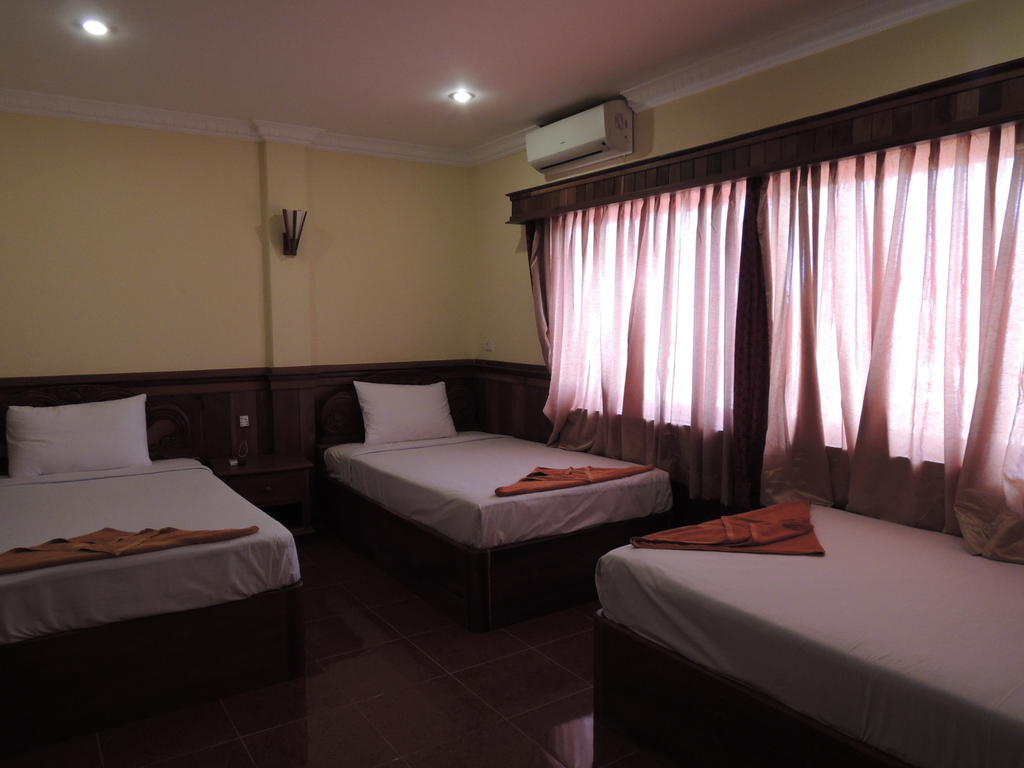 Banan Hotel Battambang Phòng bức ảnh