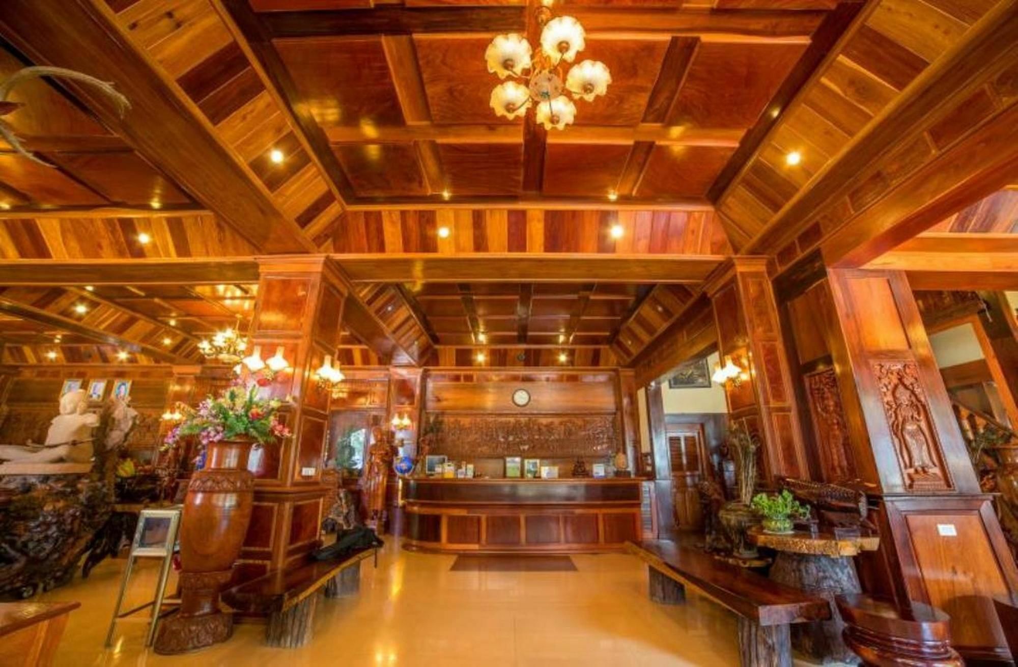 Banan Hotel Battambang Ngoại thất bức ảnh